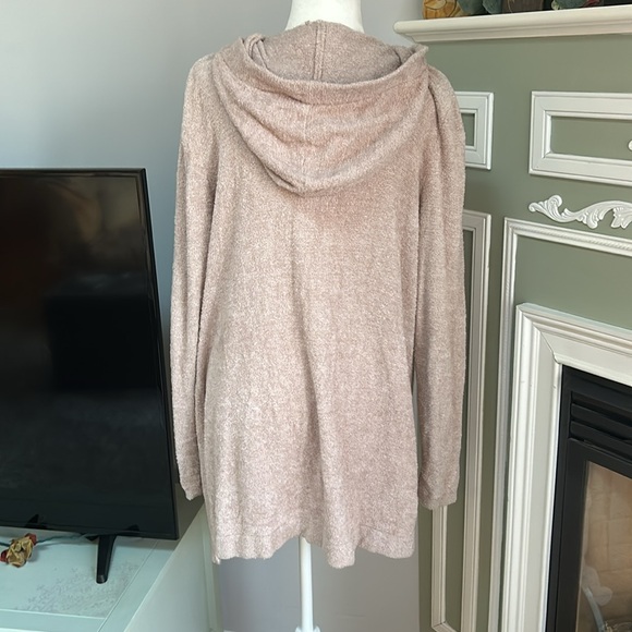 Barefoot Dreams long hoodie sweater - Picture 2 of 5